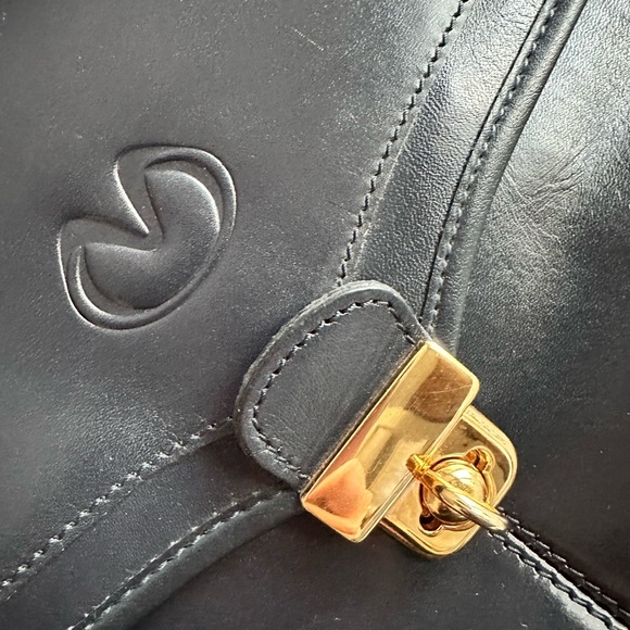 Navy leather top handle purse with gold hardware, cross body purse EUC vintage - Picture 6 of 13